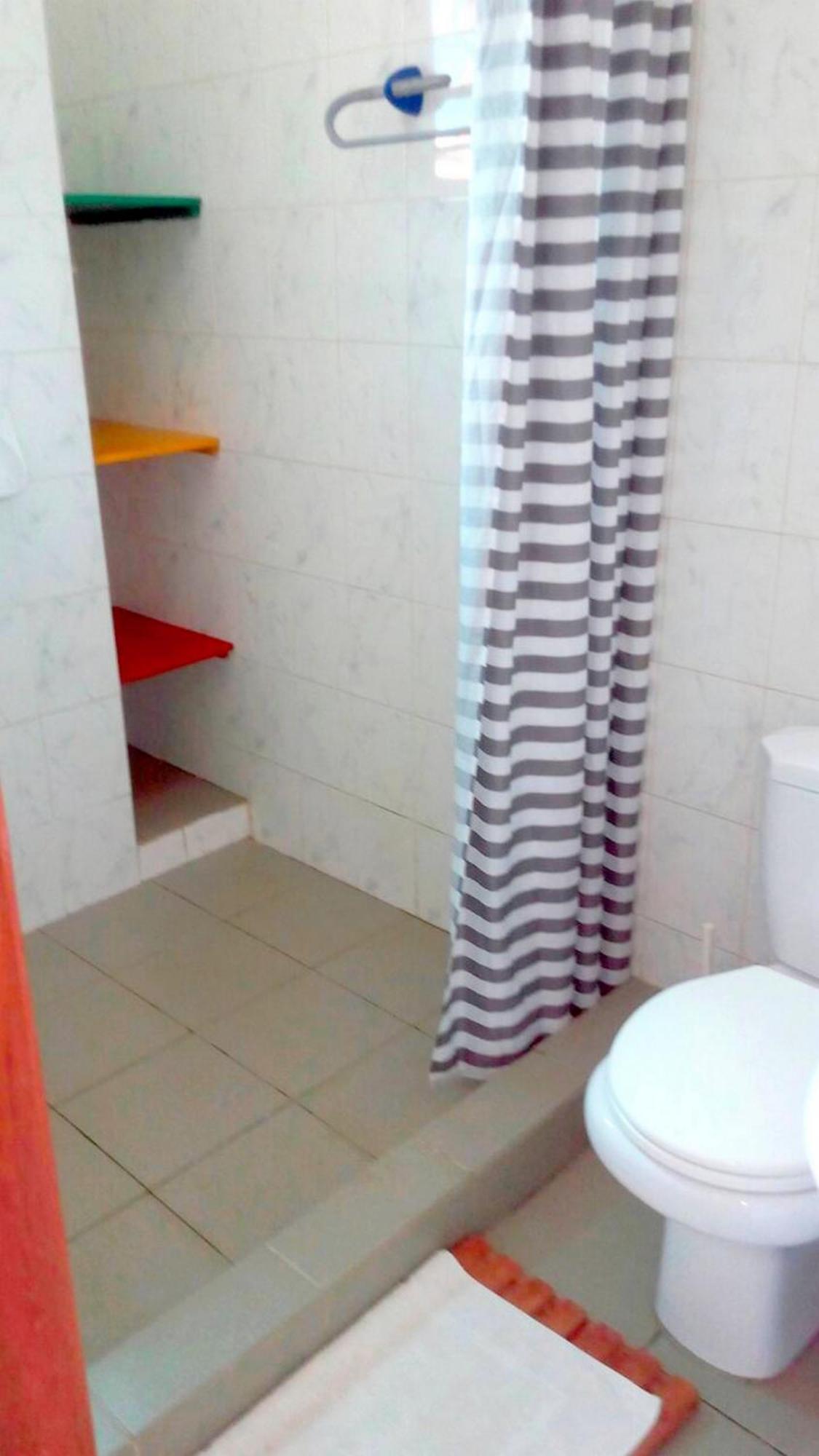 Dodoo Lodge Cotonou Quarto foto