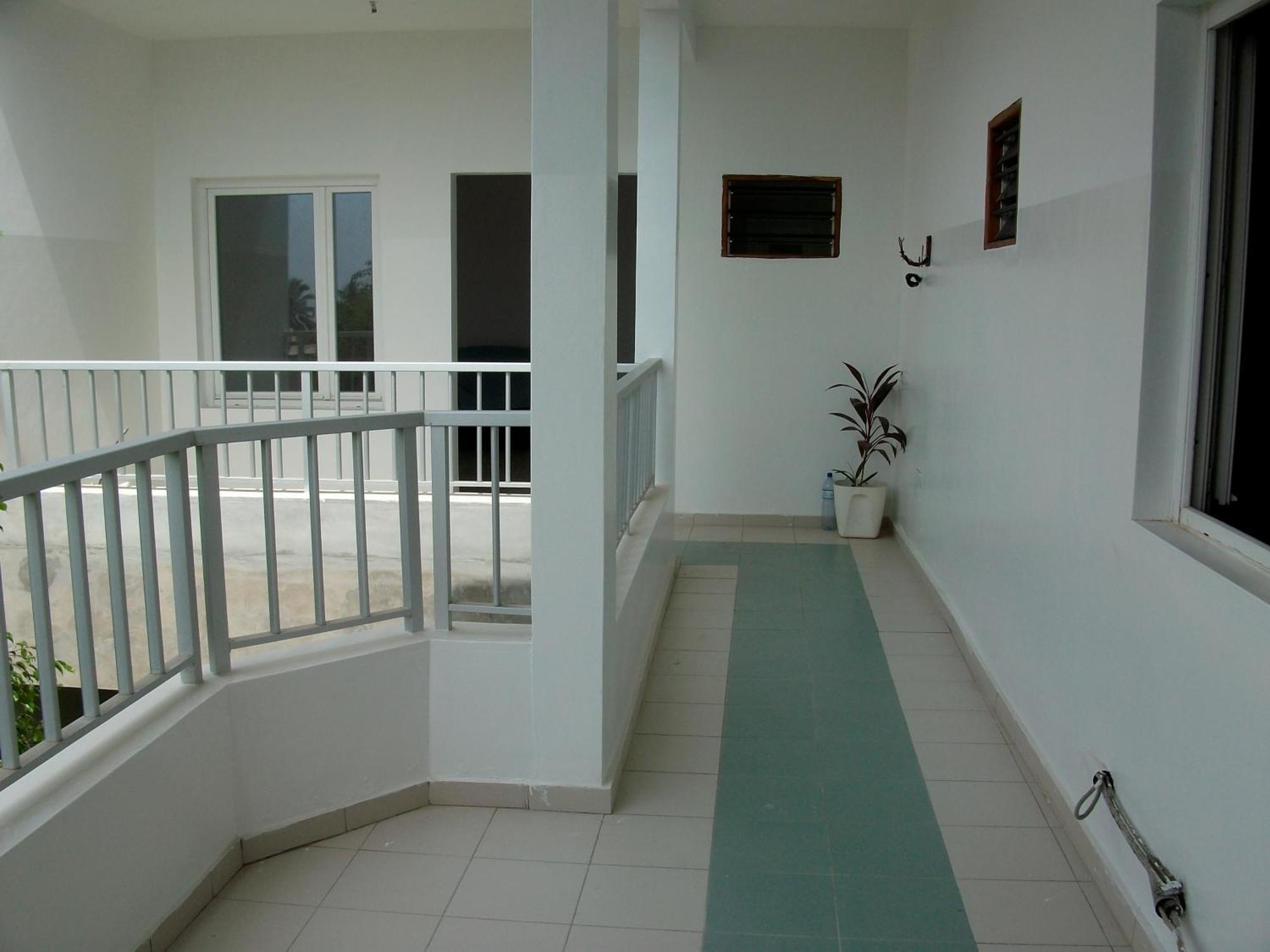 Dodoo Lodge Cotonou Exterior foto