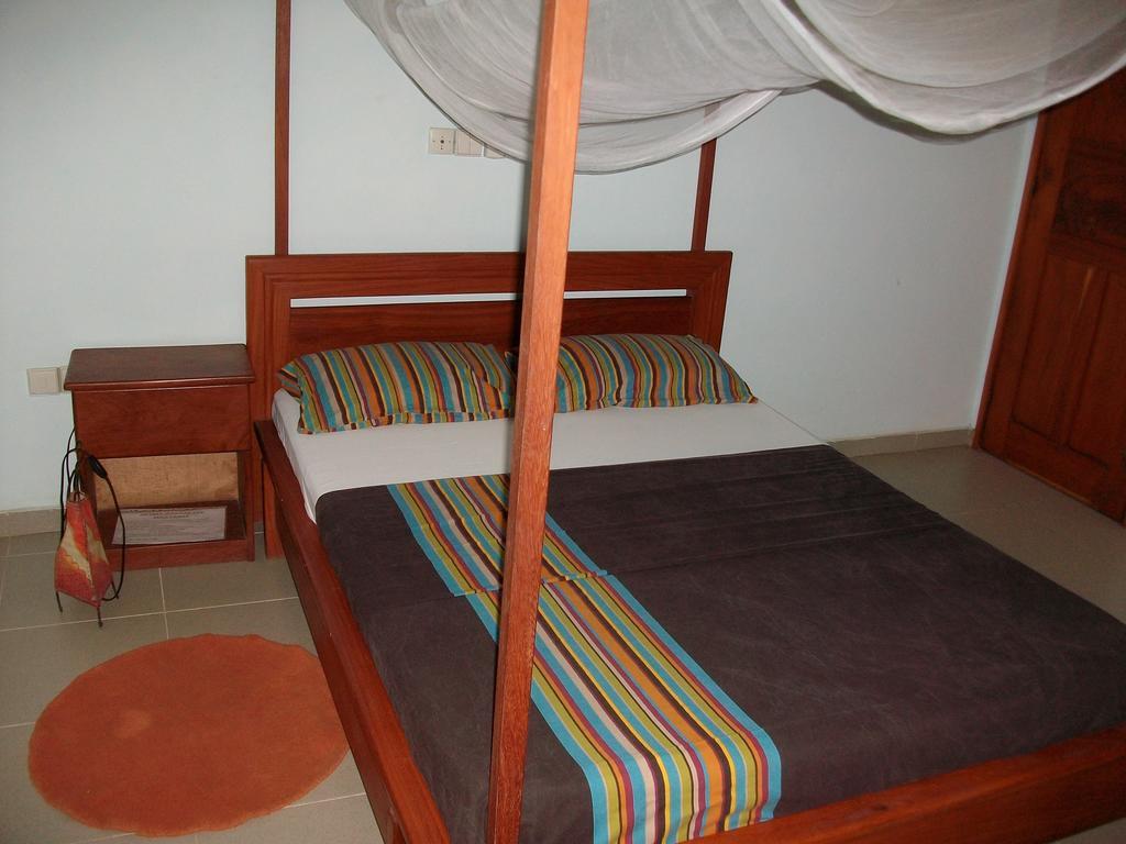 Dodoo Lodge Cotonou Exterior foto