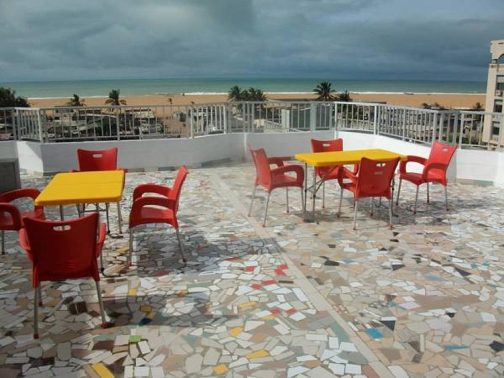 Dodoo Lodge Cotonou Exterior foto