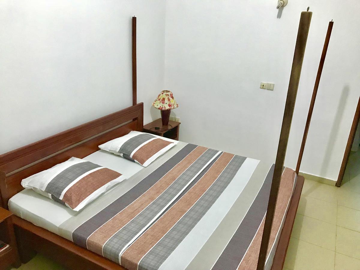 Dodoo Lodge Cotonou Exterior foto
